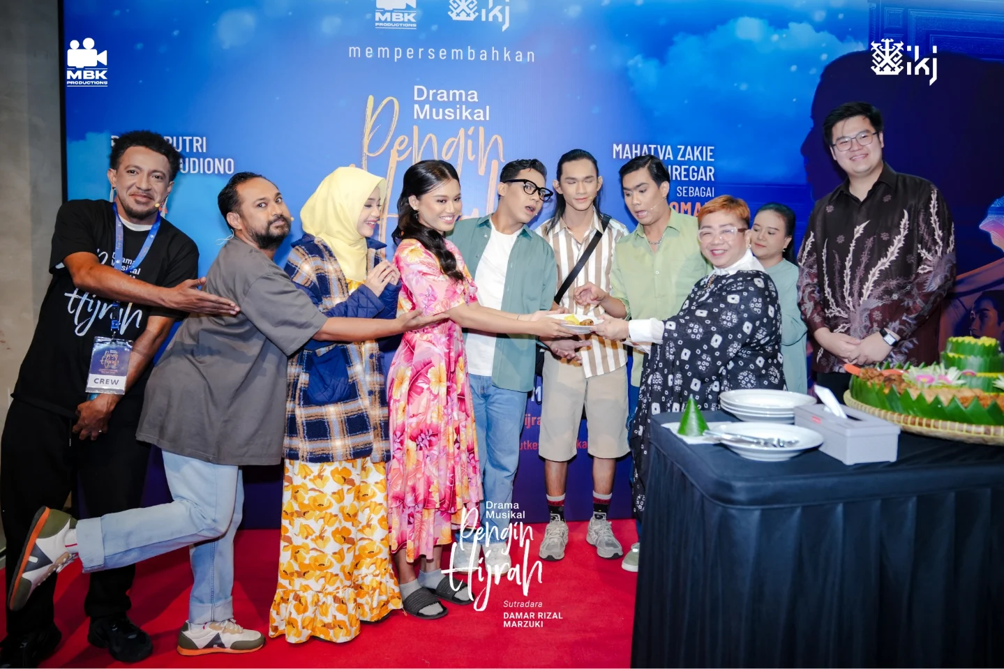 Foto Bersama Cast